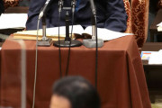 岸防衛相（安部の弟）、重病か
