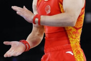 【五輪/体操】中国選手「審判員にあいさつせず減点」