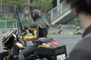 平成の仮面ライダー見てたらバイクにナンバープレート付いてて萎えた