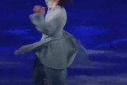 「考えなし、ただスピン」の真意は？ 羽生結弦が魅せる、無垢にして完璧な回転の美学。