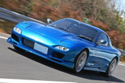 【画像】ロータリーエンジンのRX-7(FD3S)にトヨタの直6エンジンを載せ替えした邪道カーがこちらｗｗｗｗｗｗｗ