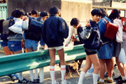 【画像】昭和の男子小学生、女子より綺麗な脚をしている
