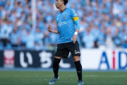 川崎フロンターレFW小林悠が「中村憲剛引退試合」で負傷　左肩鎖関節脱臼で手術受ける