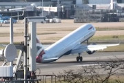 【動画】BAのエアバスA321がロンドンで危機一髪！強風に煽られてゴーアラウンド。