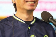 ヤクルト・高津監督、新たに2年契約　