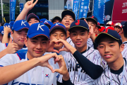 【悲報】U-15野球日本代表さん、この時期に韓国代表ととんでもない写真を撮ってしまう…