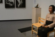 「平和の少女像」６年ぶりに東京で展示。津田大介氏「少女像の展示を恐れてはならない」　ー韓国紙