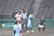 【虐待】甲子園、雨天予報で試合強行→2死満塁フルカウントで中断→2時間22分待たせた挙句にノーゲームで強制終了
