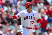 大谷翔平が特大の第43号３ランホームラン!←「ベースボールキング！」(海外の反応)