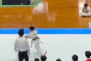 【動画】空手黒帯少年、相手の隙を見逃さずKO