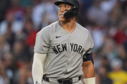 【悲報】アーロン・ジャッジさん、2試合連続とんでもない場面で敬遠されてしまうｗｗｗｗｗｗｗｗ