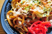 一人暮らしワイ、野菜増し増し焼きうどんが最強だということに気付く