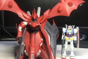 【画像】ワイ、ナイチンゲールのガンプラを組み立てるもデカさに驚愕する