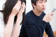 夫が同僚から「離婚して同僚子ちゃんと再婚しちゃえよｗ40ババアなんて捨てちゃえよｗ」とそそのかされてるらしく、その気になって私に離婚を申し出てきた