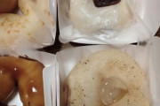【行列グルメ】もちゅっりん食ってる