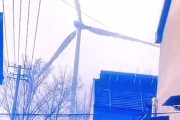 【動画】中国、住民「風力発電の風車がうるさくて眠れない！」…これはひどい～！
