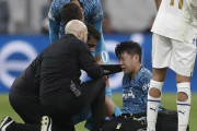 ◆悲報◆韓国代表エースのソン・フンミン、CLマルセイユ戦の空中戦で脳震盪！負傷退場で復帰プログラム行き…W杯に暗雲