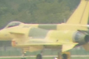 中国で確認された新型機、ドーサルスパインを採用したJ-10