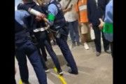 【動画あり】上野駅構内で男性二人いきなり刺される　45歳の男逮捕