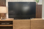 【画像】夢グループの1万円の大迫力テレビ、凄すぎるｗｗｗｗｗｗｗ