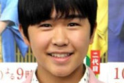 【画像】鈴木福くん(15)、美人声優二人に挟まれて歓喜の表情！