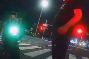 【動画】暴走族に因縁をつけられて当て逃げするミニバンが撮影される。