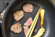 【家】1人焼肉してる・・・