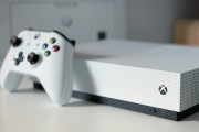 【悲報】XBOXさん作りすぎて売れなくなる