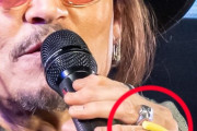 【画像】ジョニー・デップが付けてた指輪、大暴騰！なんと元値の20倍ｗｗｗｗｗ