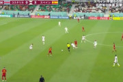 【スペイン代表】日本代表は止められるか？スペイン代表の“ロンド（鳥かご）” 高速パス回しにレフェリーが巻き込まれる