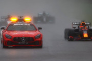 わずか数周のSCラップで終了した豪雨のF1ベルギーGPについて「もうウェットタイヤいらない」と話題に