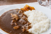 【悲報】 個人経営の喫茶店に通って毎回カレーだけ頼んでた結果