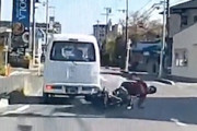 【滋賀】これは故意か？無理な追い越し急ブレーキでバイクを追突させる貨物軽が撮影される。