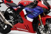 ホンダ「CBR1000RR-R」にオイルが後輪タイヤに付着して転倒するおそれ