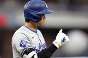 海外「茶番だ！」大谷翔平が2度のストライク判定に不満を示して海外大騒ぎ！（海外の反応）