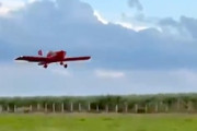【動画】離陸直後の小型機が墜落して2人が亡くなった事故。