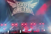 【海外】BABYMETAL「Mirror Mirror」がEUライブデビュー