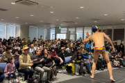 【動画】小島よしお、イオンで営業するまでに落ちぶれる
