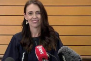 ニュージーランドのアーダーン首相が辞意