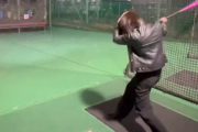 【動画】女さん、バッティングセンターでフルスイングを披露ｗｗｗｗｗｗｗｗｗ