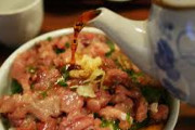 初めて嫁に食わして貰った飯は鯵のﾀﾀｷ丼だった。元カノは肉じゃがとか女の子が作るご飯だったが、嫁のは…