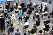 COVAX枠の国と比べられてもねえ　～ 新規接種　韓国7万人　日本130万