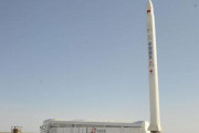 中国の宇宙ロケット「捷龍1号」が打ち上げに成功…移動式発射装置から射出！