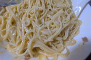 ご飯を食べる