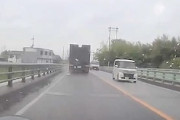 【滋賀】納車後1時間でジープに突っ込まれたGR86乗りのドラレコが悲しい。