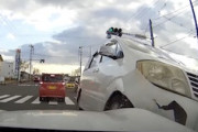 【福島】これは不幸。右折待ちで対向のアルファードにゆっくり突っ込まれてしまう車載。