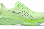 【ASICS】NOVABLAST4（ノヴァブラスト4 ）のレビューまとめ「ゲルカヤノやヌーサトライと比べ、かなり厚底」「踵のホールド感がとても良い」