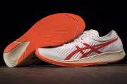 asics『メタレーサー』詳細きた！ヴェイパーより安い2万円、レトロ感いいねえ