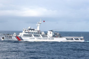 尖閣諸島周辺で中国海警局船2隻が日本領海に侵入、操業中の漁船に接近…海保巡視船が警戒！