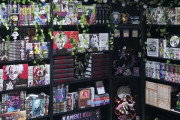 外国人「漫画コレクションを始めてたった1年でこうなってしまった」